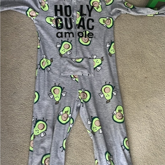 One piece pyjama size 12 years - Picture 2 of 6